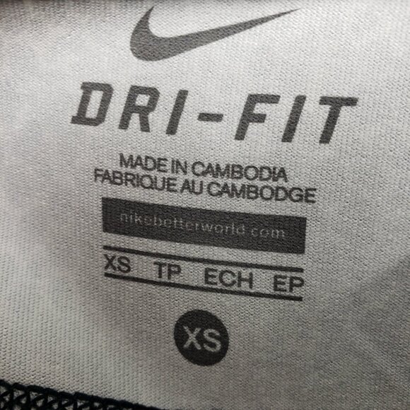 3/$25 Nike Animal Cheetah Print Athletic Leggings XS Dri Fit Active Capri Black - Picture 3 of 8